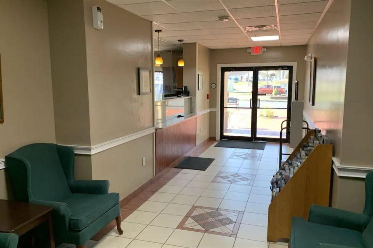 Econo Lodge Inn & Suites Denver Ngoại thất bức ảnh