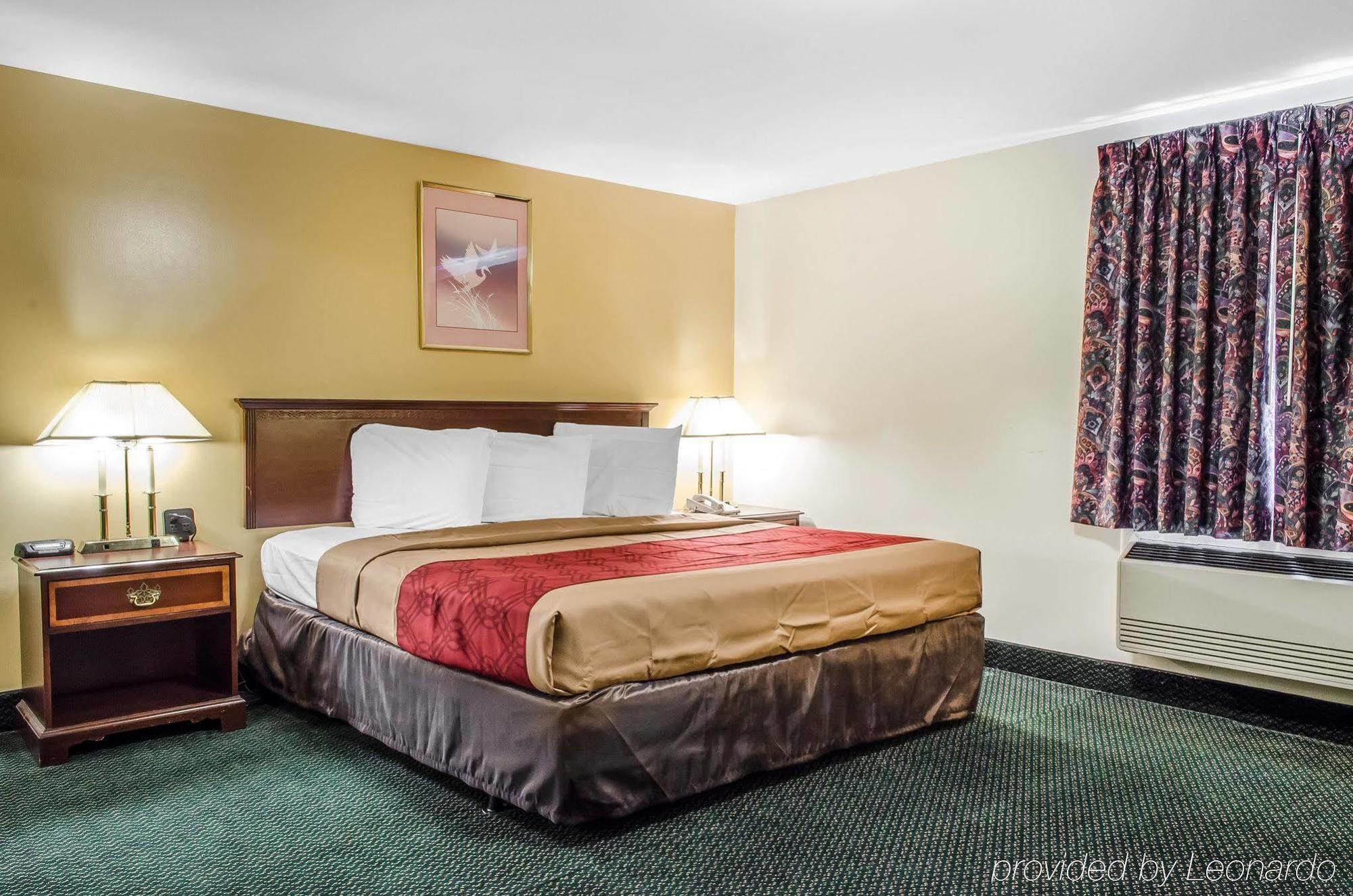Econo Lodge Inn & Suites Denver Ngoại thất bức ảnh