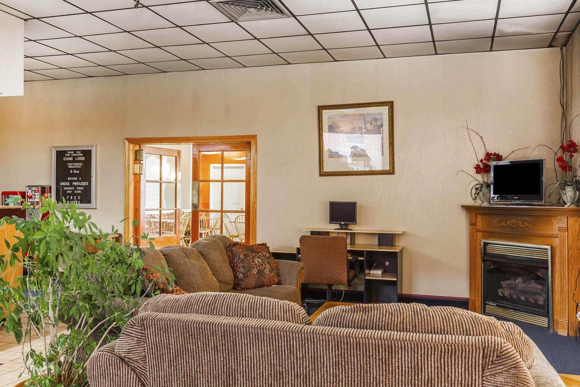 Econo Lodge Inn & Suites Denver Ngoại thất bức ảnh