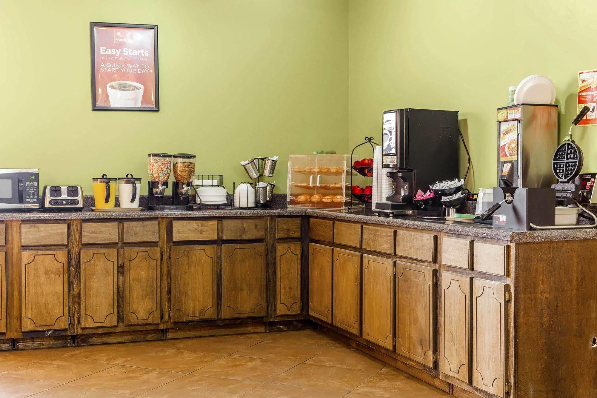 Econo Lodge Inn & Suites Denver Ngoại thất bức ảnh