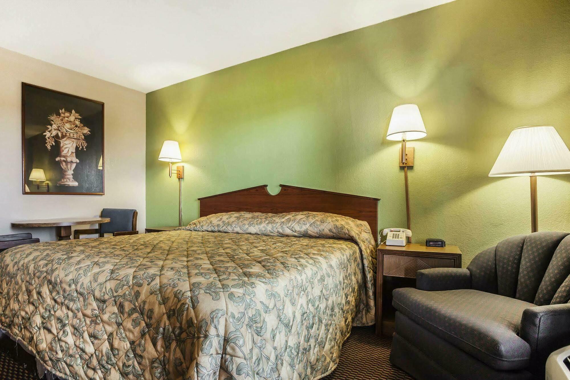 Econo Lodge Inn & Suites Denver Ngoại thất bức ảnh