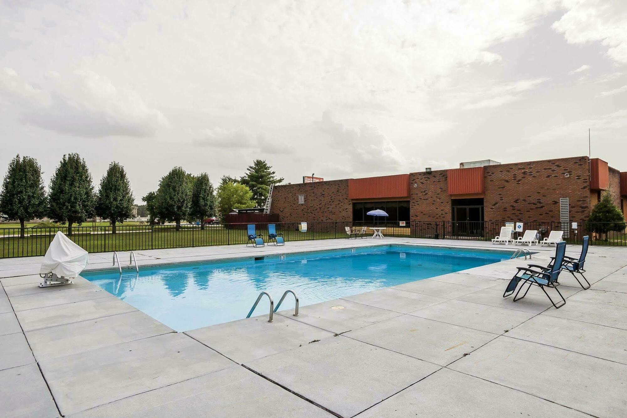 Econo Lodge Inn & Suites Denver Ngoại thất bức ảnh