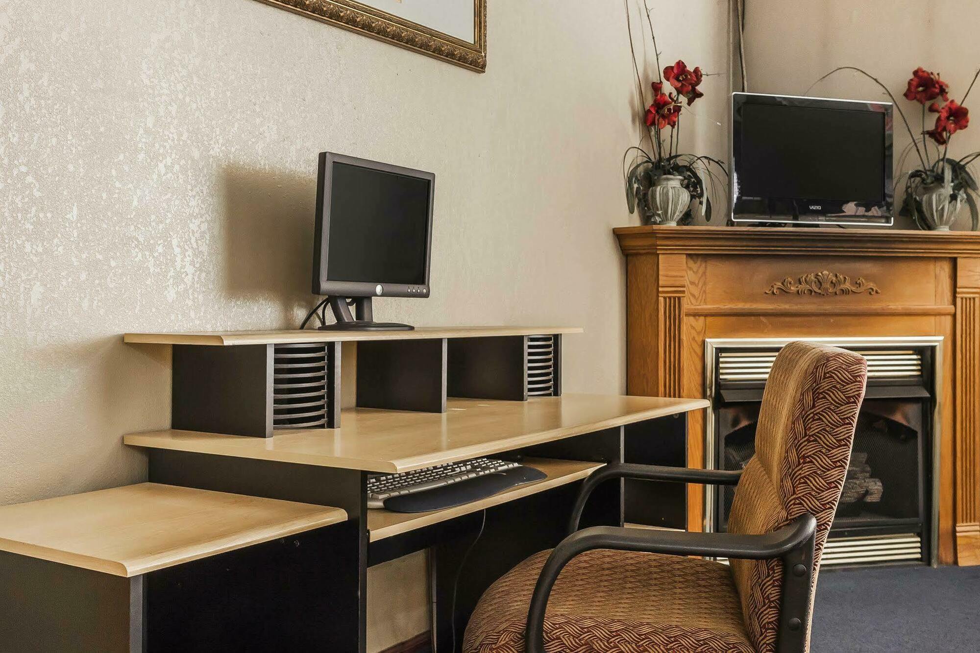 Econo Lodge Inn & Suites Denver Ngoại thất bức ảnh